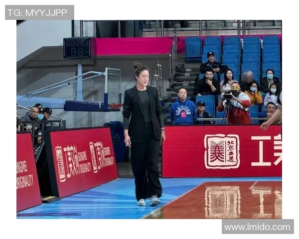 北京街舞队区域防守创新探索与实践的深度分析与启示 北京街舞队区域防守创新探索与实践的深度分析与启示