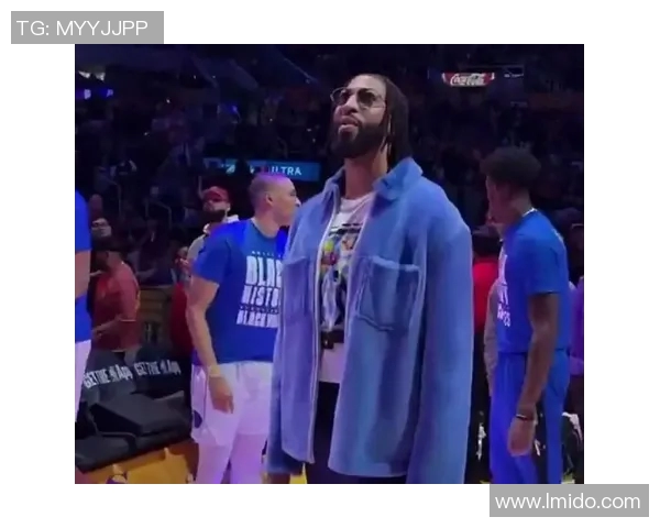 湖人大胜独行侠，小卡连拿50分创纪录