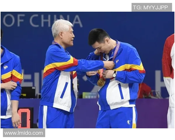 蒋兴权与姚明之间的矛盾与冲突背后的深层原因与影响分析 蒋兴权与姚明之间的矛盾与冲突背后的深层原因与影响分析